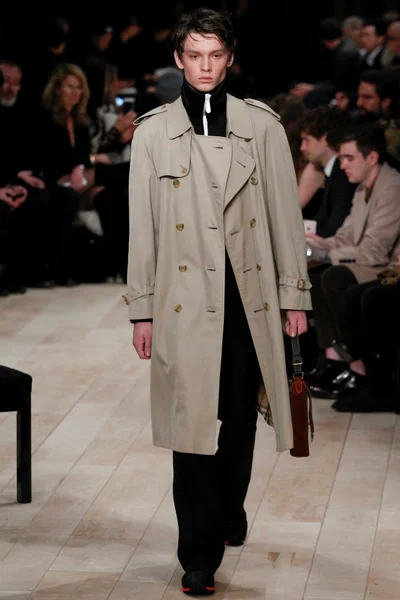 Look 4